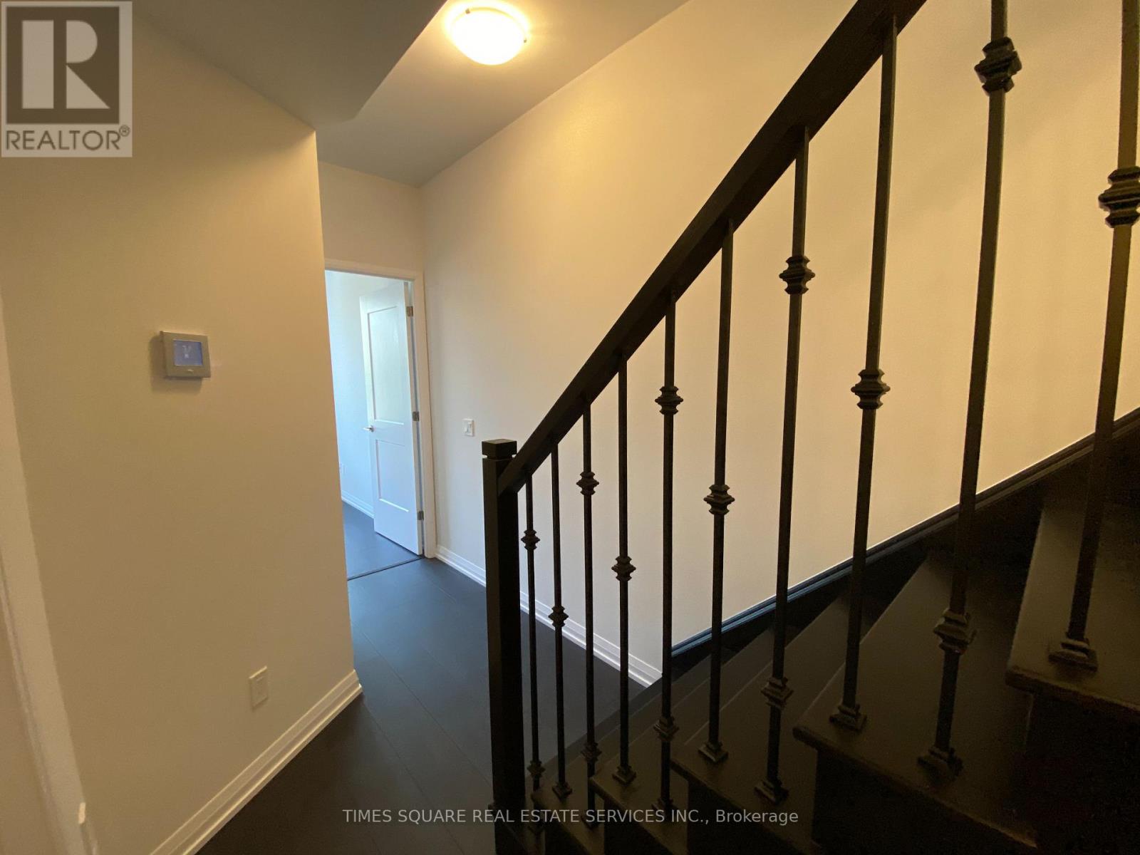 Th32 - 1050 Portage Parkway, Vaughan, Ontario  L4K 2M7 - Photo 14 - N13182046