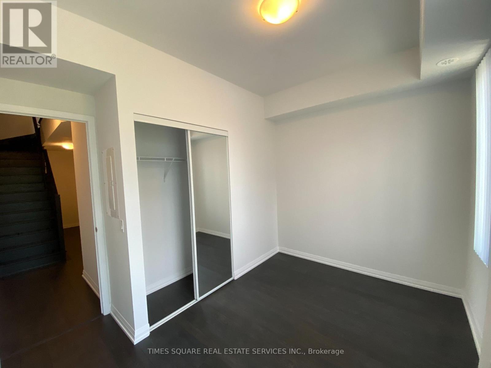 Th32 - 1050 Portage Parkway, Vaughan, Ontario  L4K 2M7 - Photo 17 - N13182046