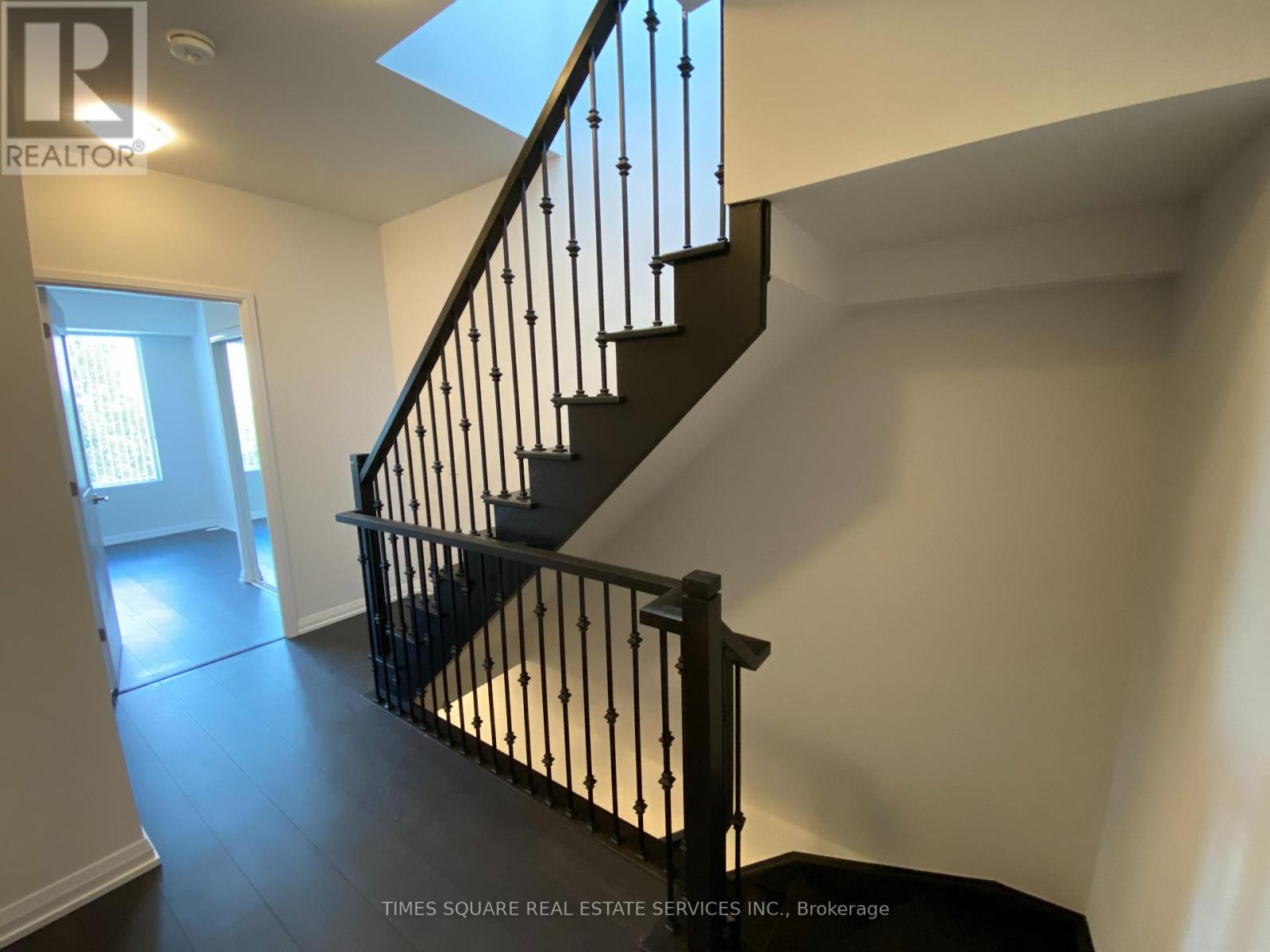 Th32 - 1050 Portage Parkway, Vaughan, Ontario  L4K 2M7 - Photo 22 - N13182046