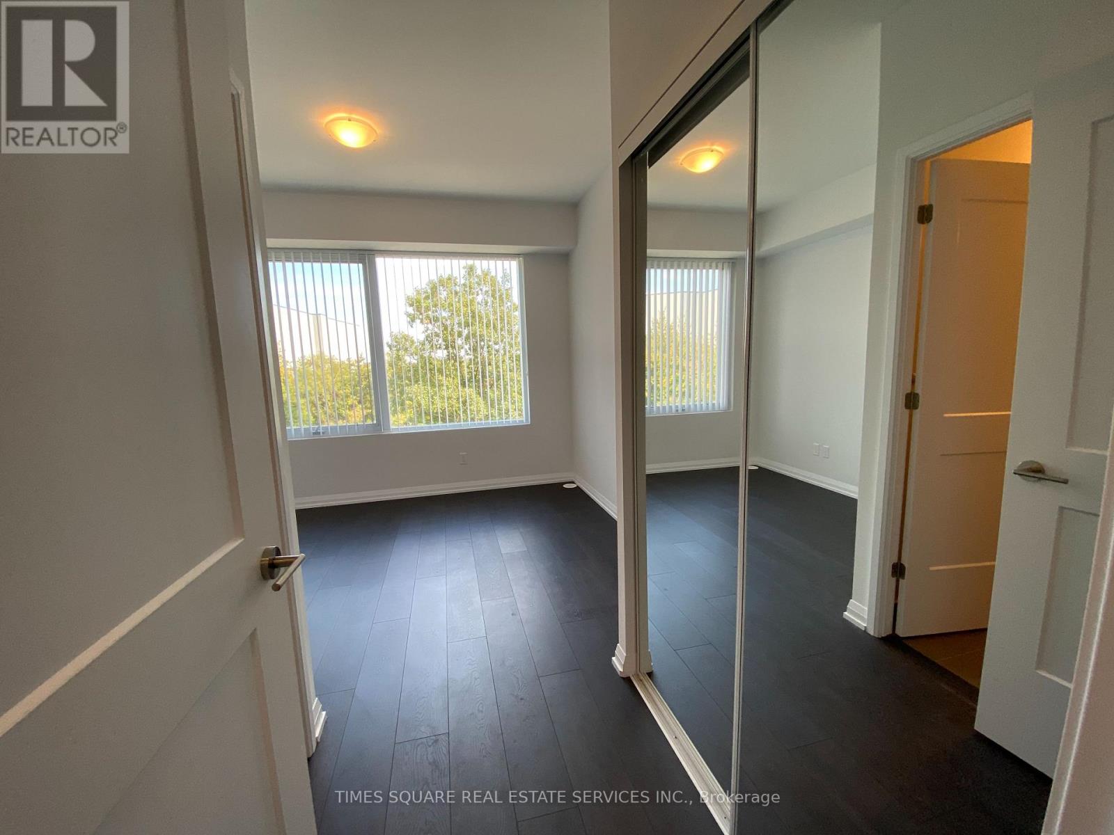 Th32 - 1050 Portage Parkway, Vaughan, Ontario  L4K 2M7 - Photo 23 - N13182046