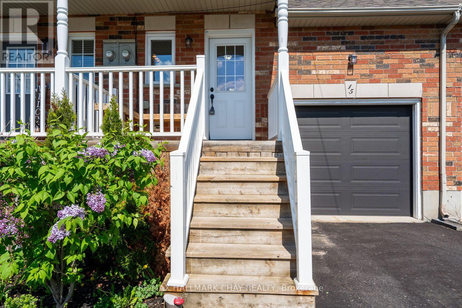 15 Wallace Street, New Tecumseth, Ontario  L9R 2G5 - Photo 6 - N13182172