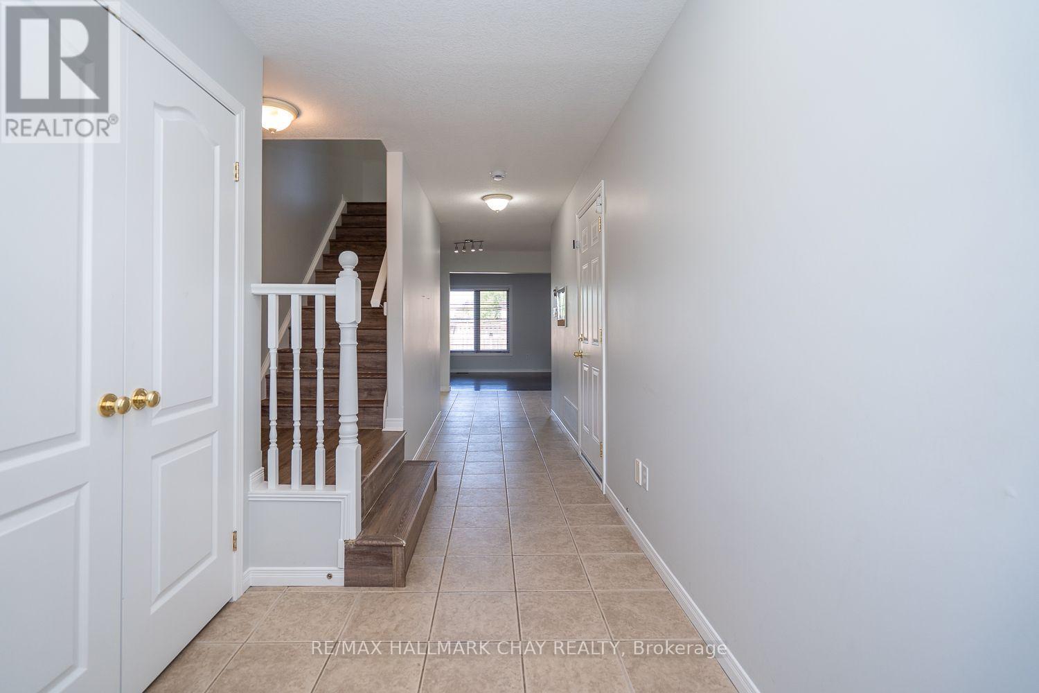 15 Wallace Street, New Tecumseth, Ontario  L9R 2G5 - Photo 7 - N13182172
