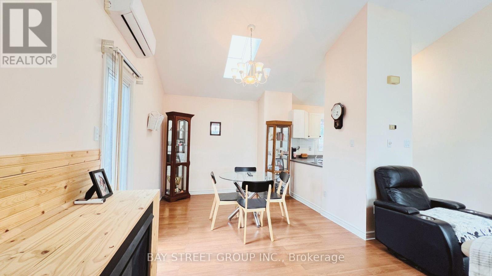 301 - 66 Maple Avenue, Barrie, Ontario  L4N 1R8 - Photo 13 - S13181816