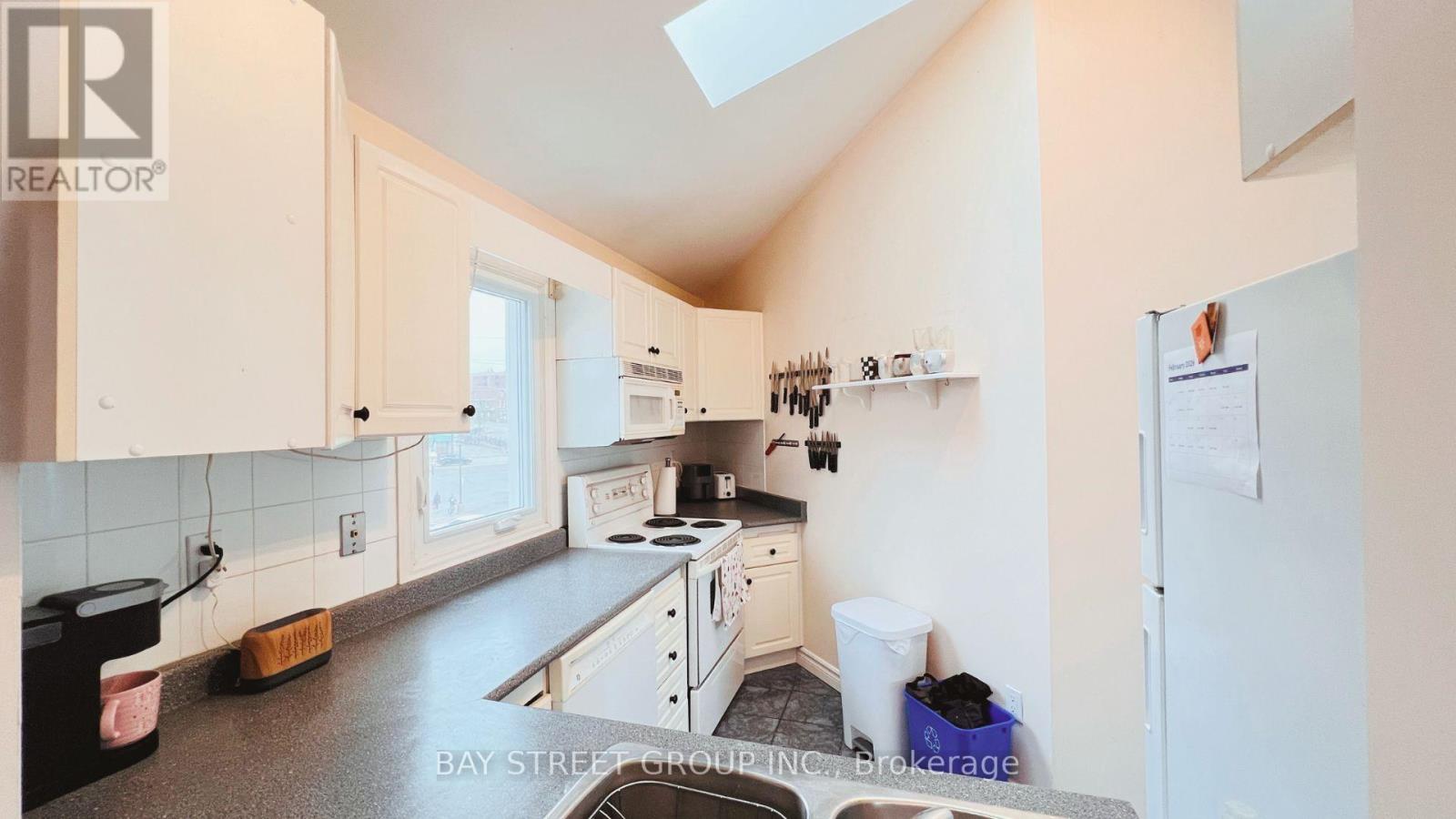 301 - 66 Maple Avenue, Barrie, Ontario  L4N 1R8 - Photo 21 - S13181816