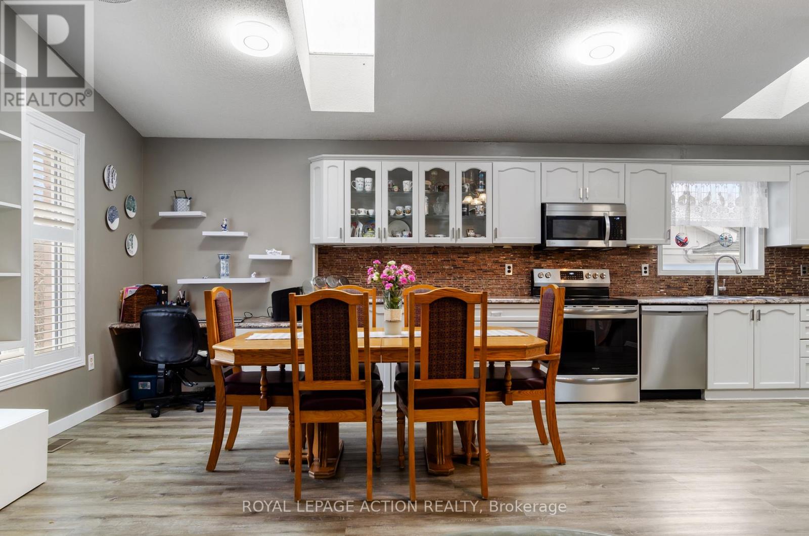 71 Barnes Avenue, Brantford, Ontario  N3R 4Y9 - Photo 6 - X12970024
