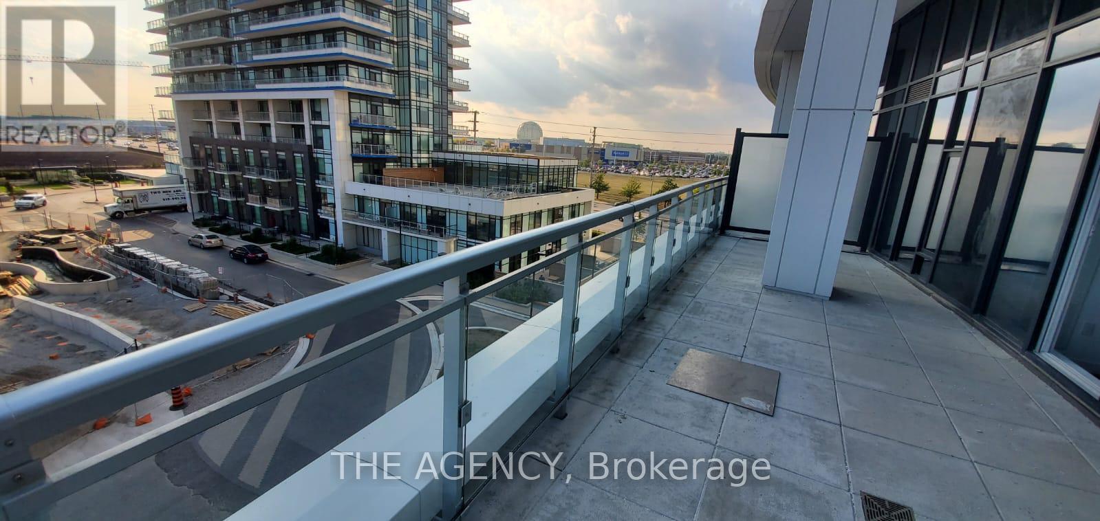 301 - 2520 Eglinton Avenue W, Mississauga, Ontario  L5M 0Y4 - Photo 6 - W13181834