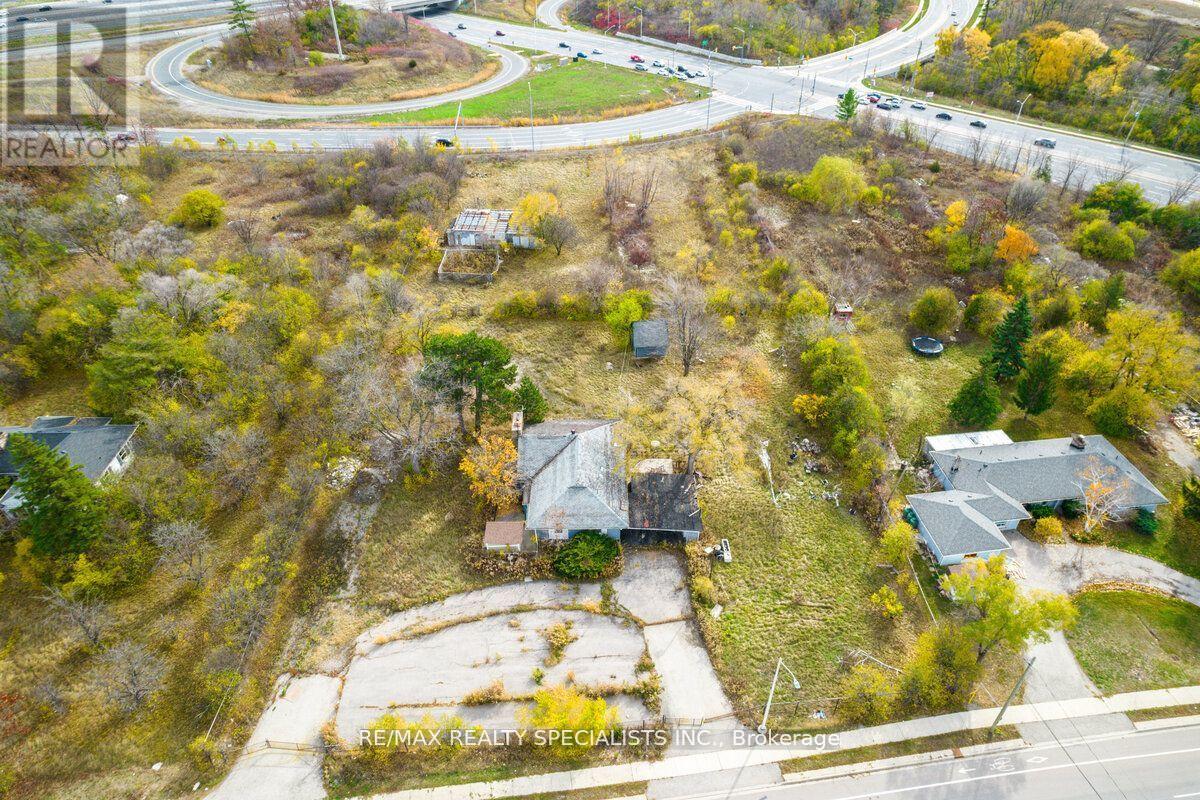 2036 UPPER MIDDLE ROAD E, Oakville, Ontario