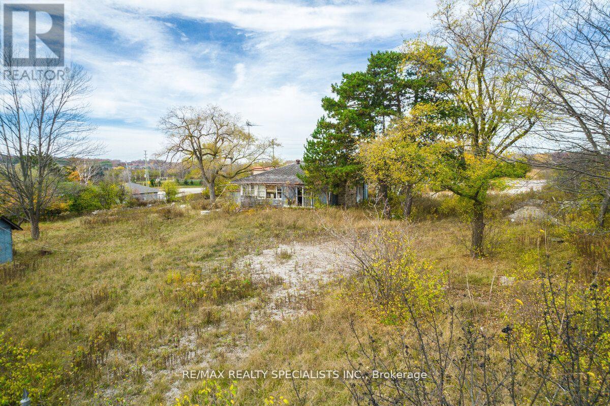 2036 Upper Middle Road E, Oakville, Ontario  L6H 7G5 - Photo 13 - W13181868