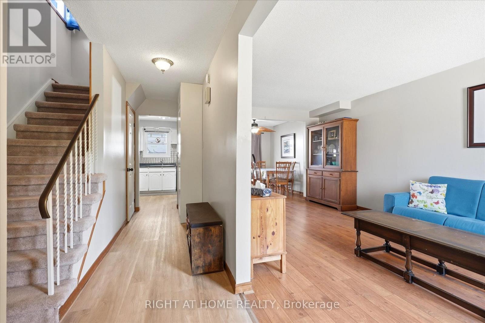 100 Burbank Crescent, Orangeville, Ontario  L9W 3E7 - Photo 4 - W13182108