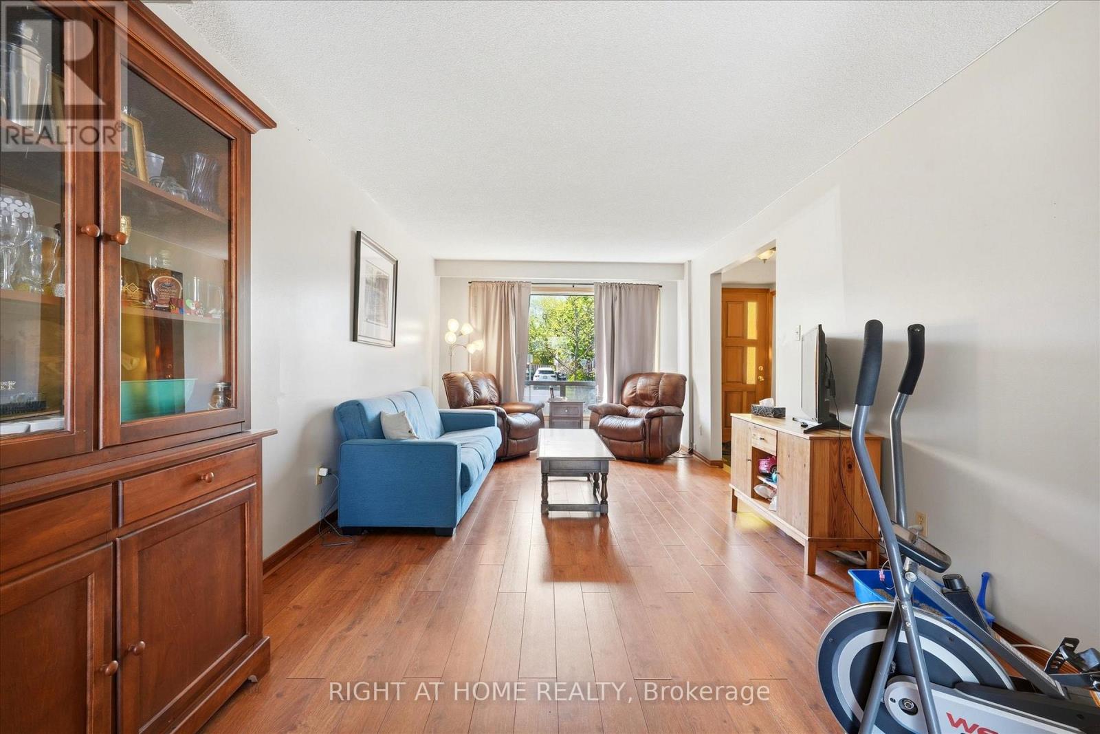 100 Burbank Crescent, Orangeville, Ontario  L9W 3E7 - Photo 5 - W13182108