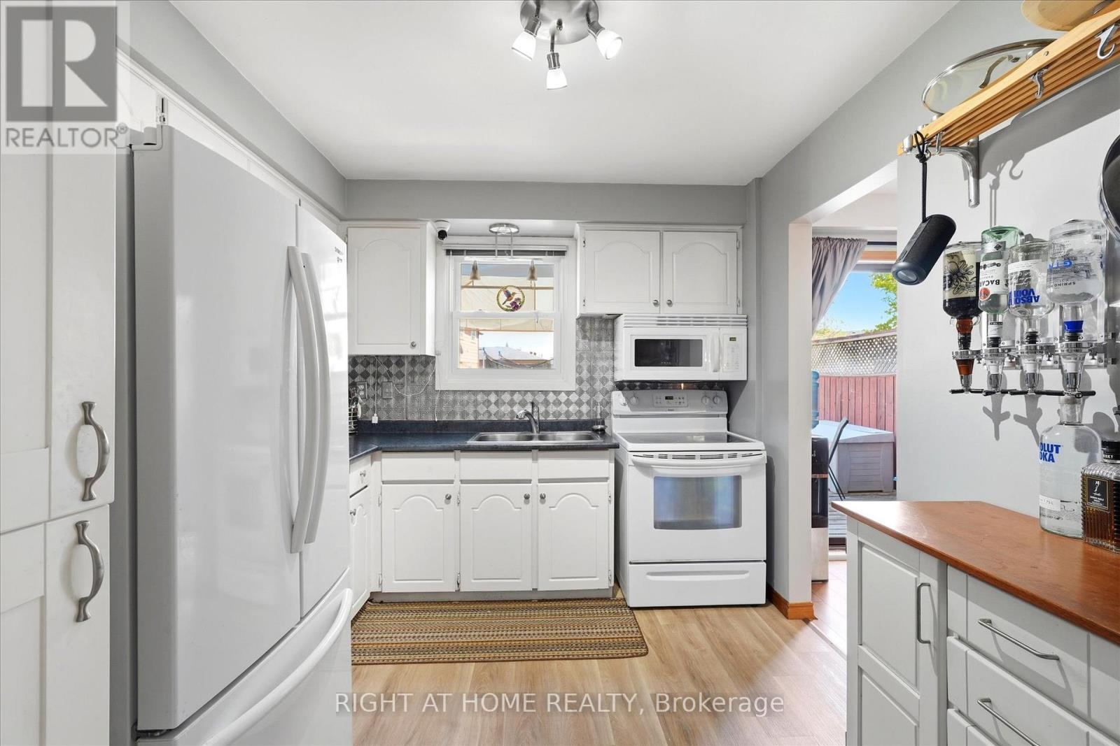 100 Burbank Crescent, Orangeville, Ontario  L9W 3E7 - Photo 8 - W13182108