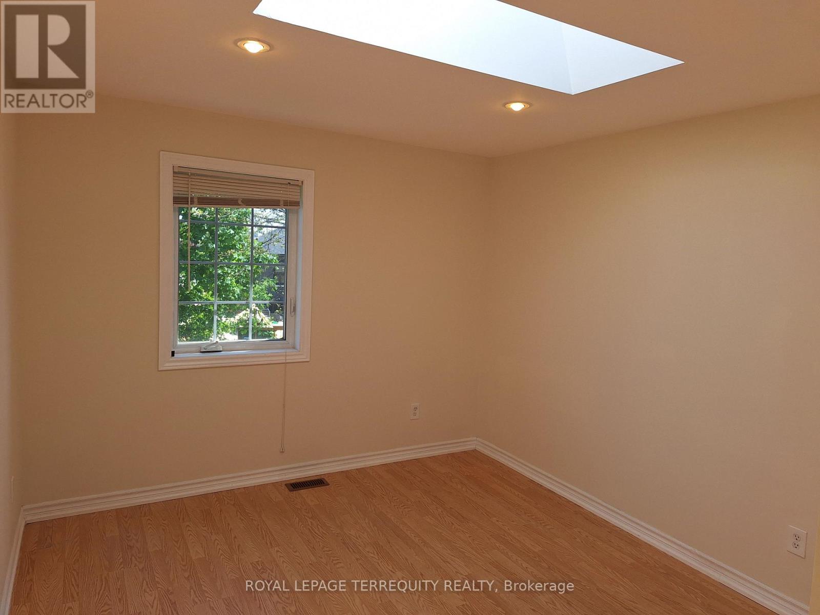 17 Compton Crescent, Toronto, Ontario  M3M 2C3 - Photo 12 - W13182192
