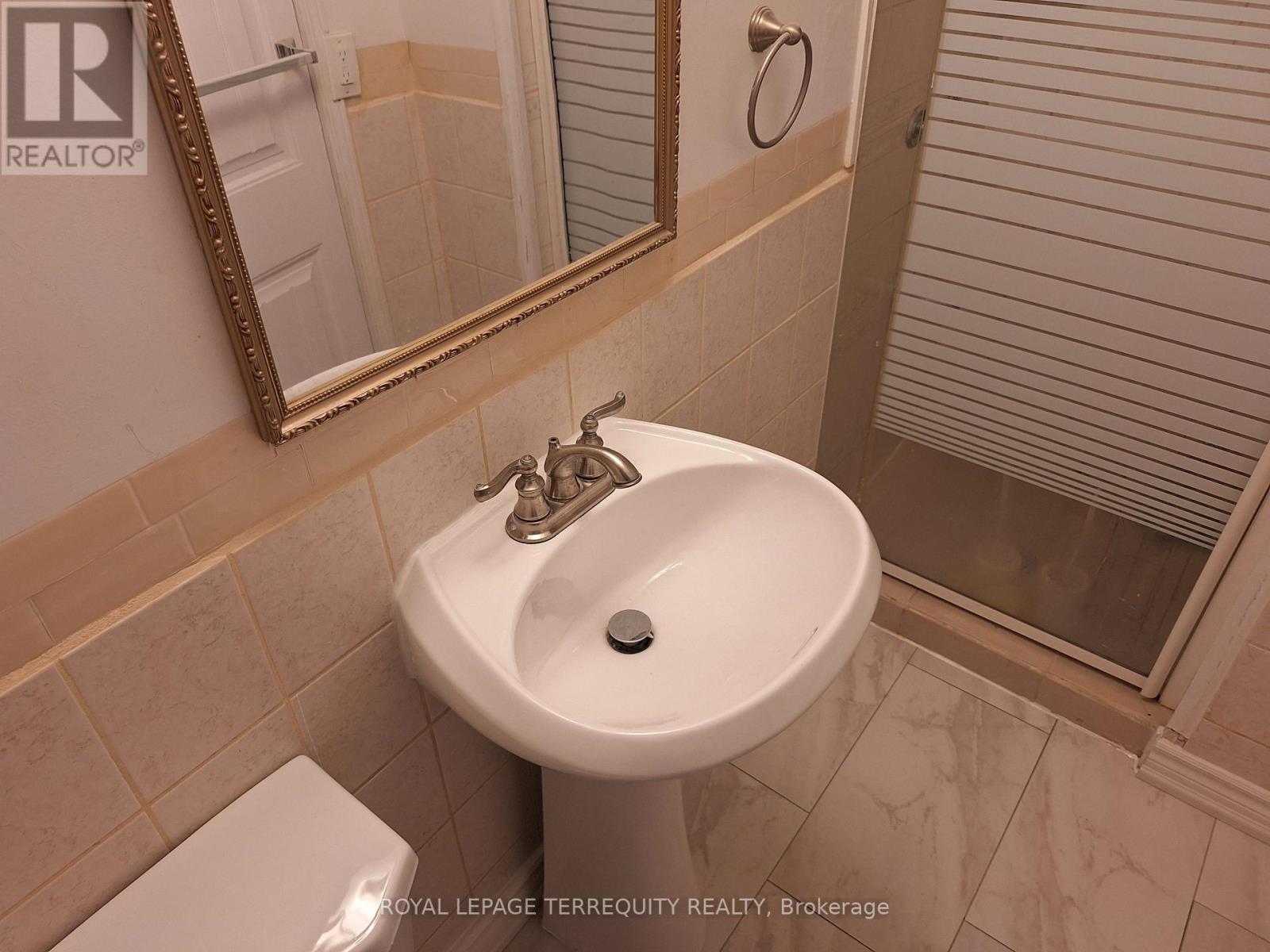 17 Compton Crescent, Toronto, Ontario  M3M 2C3 - Photo 15 - W13182192