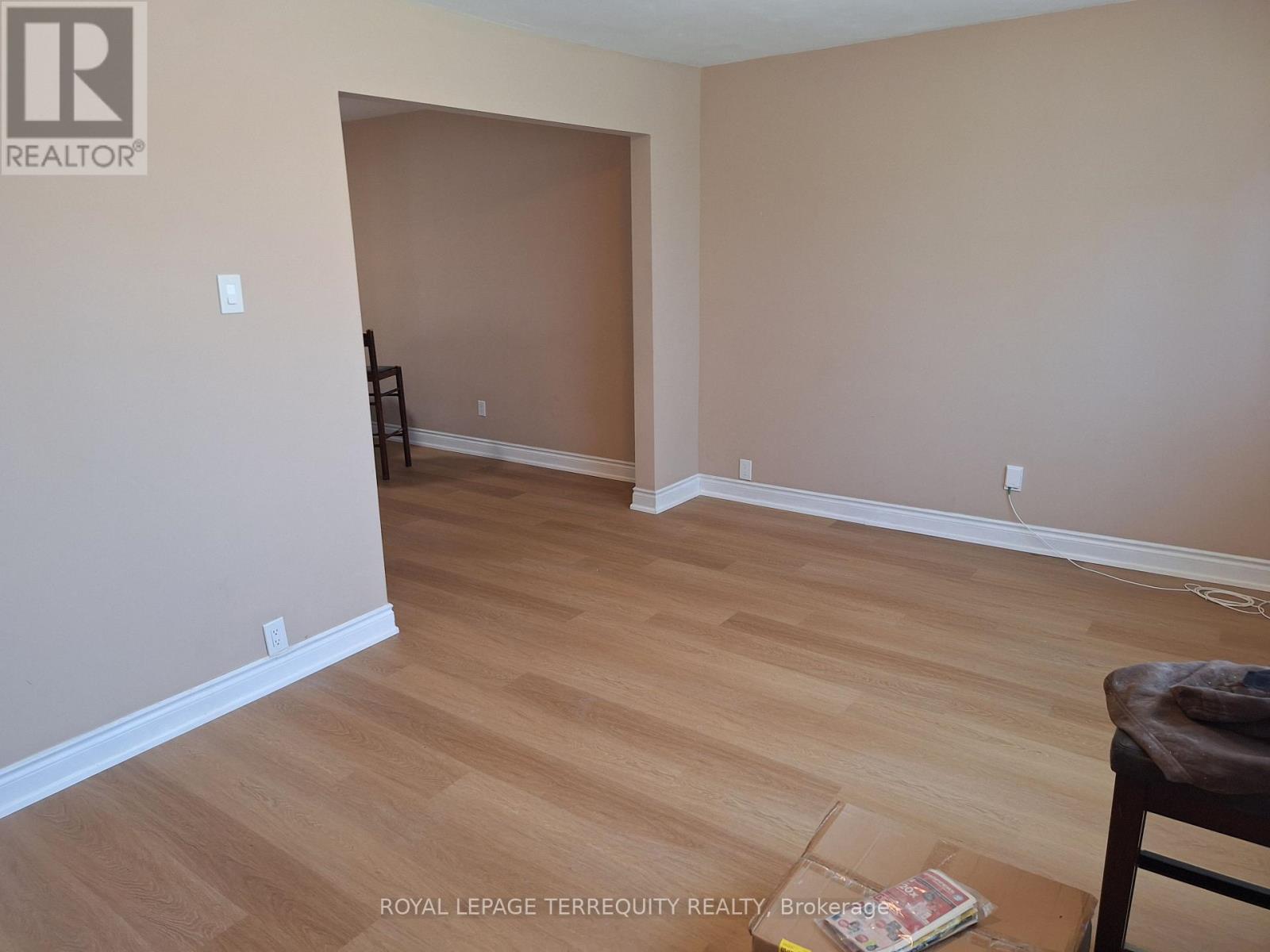 17 Compton Crescent, Toronto, Ontario  M3M 2C3 - Photo 4 - W13182192