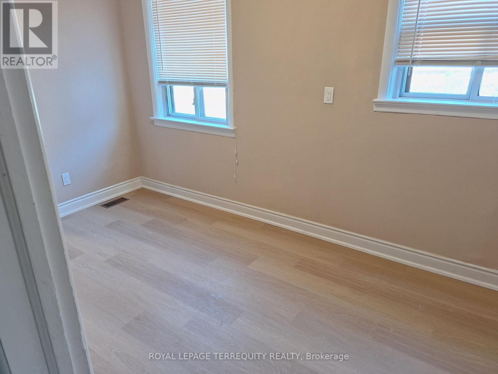 17 Compton Crescent, Toronto, Ontario  M3M 2C3 - Photo 7 - W13182192