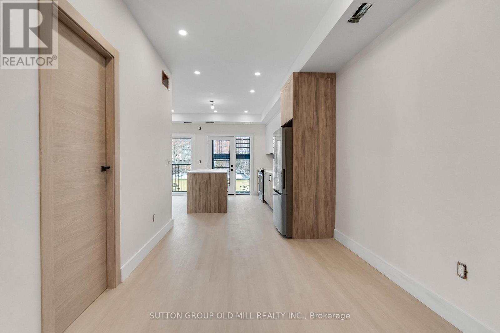 02 - 625 Harvie Avenue, Toronto, Ontario  M6E 4M4 - Photo 5 - W13182332