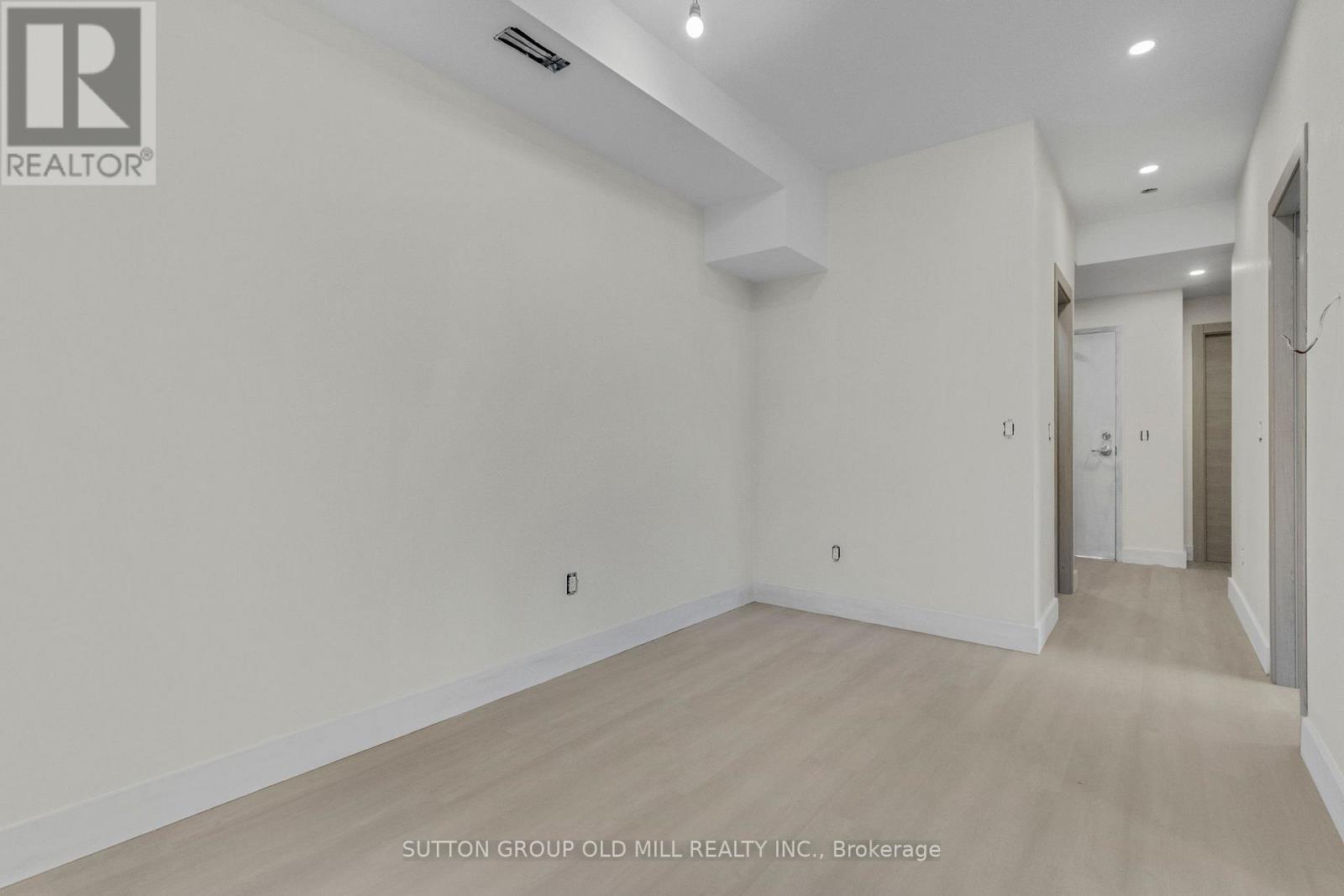 02 - 625 Harvie Avenue, Toronto, Ontario  M6E 4M4 - Photo 6 - W13182332