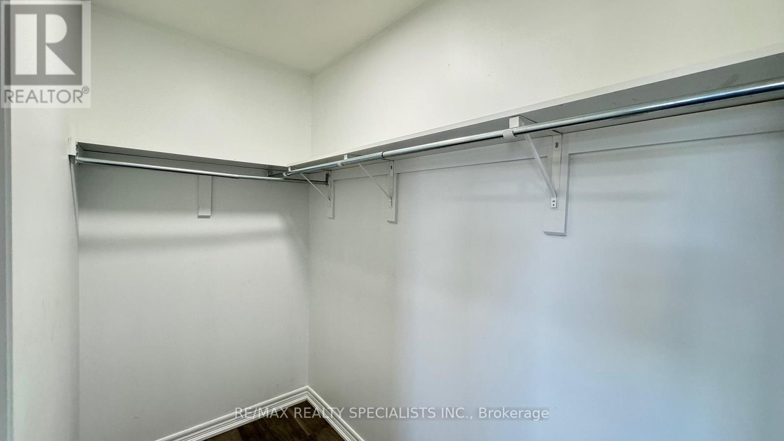 Upper Lvl - 505 Bridlewreath Court, Kitchener, Ontario N2E 3V6 - Photo 31 - X13181848