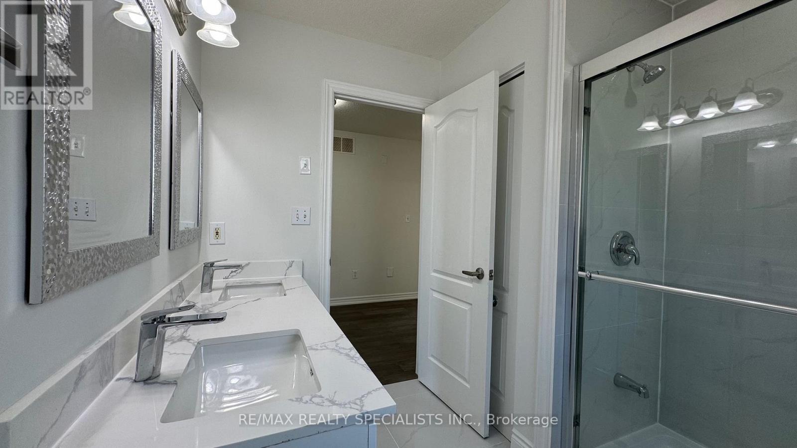Upper Lvl - 505 Bridlewreath Court, Kitchener, Ontario N2E 3V6 - Photo 42 - X13181848