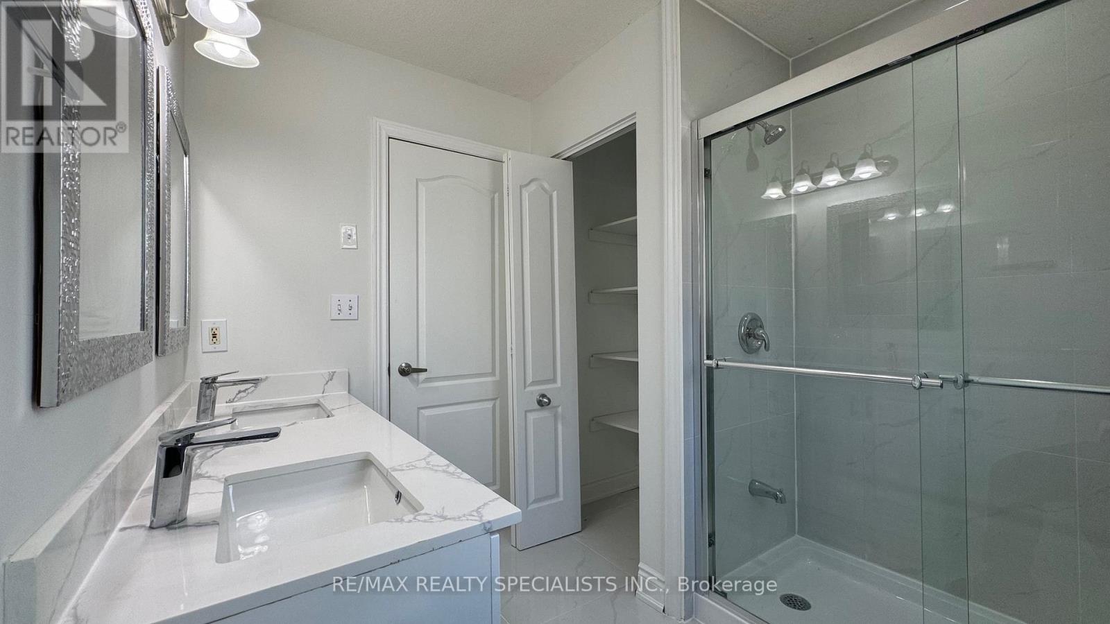 Upper Lvl - 505 Bridlewreath Court, Kitchener, Ontario N2E 3V6 - Photo 44 - X13181848