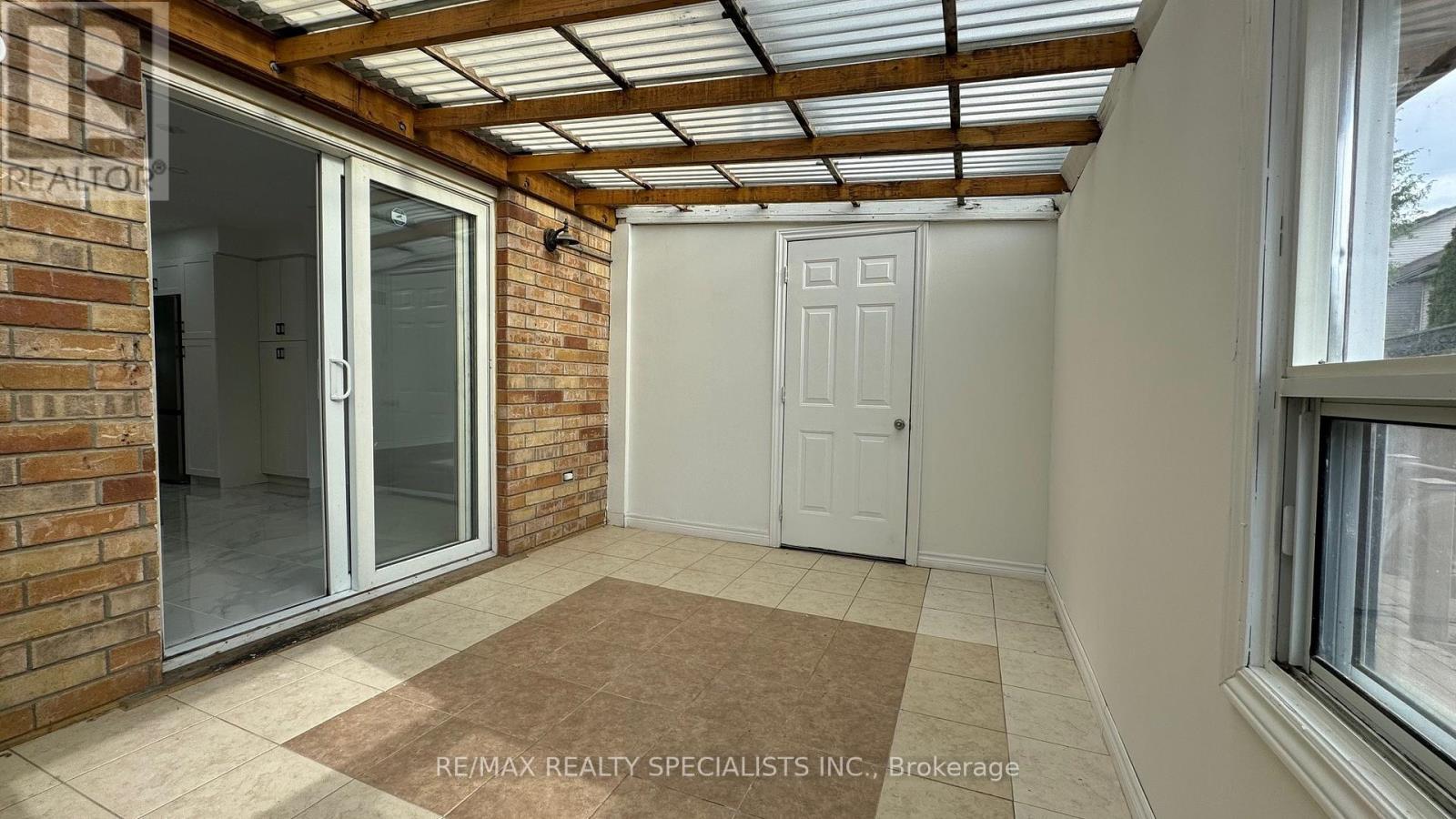 Upper Lvl - 505 Bridlewreath Court, Kitchener, Ontario N2E 3V6 - Photo 46 - X13181848