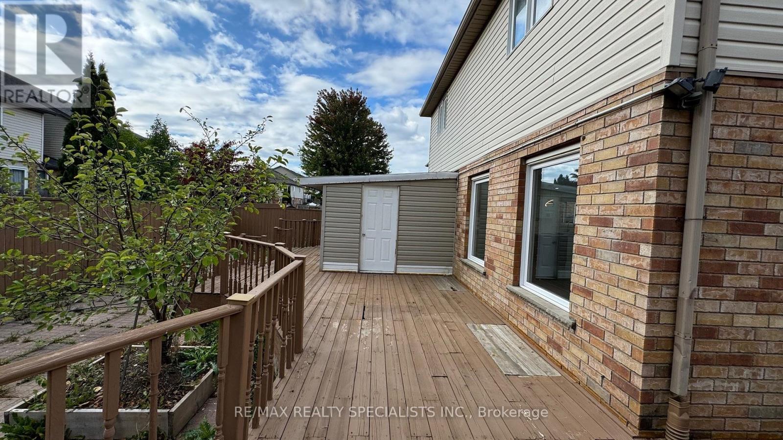 Upper Lvl - 505 Bridlewreath Court, Kitchener, Ontario N2E 3V6 - Photo 50 - X13181848
