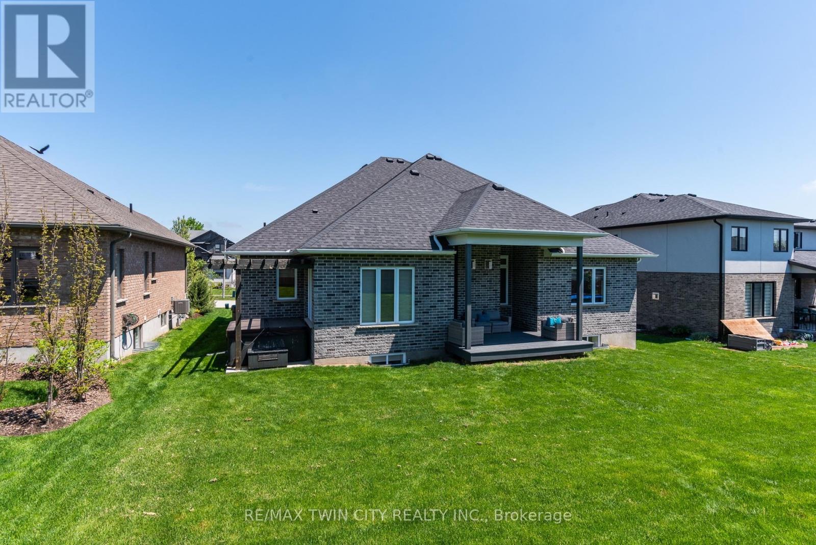 83 Gerber Drive, Perth East, Ontario  N0K 1M0 - Photo 36 - X13182022