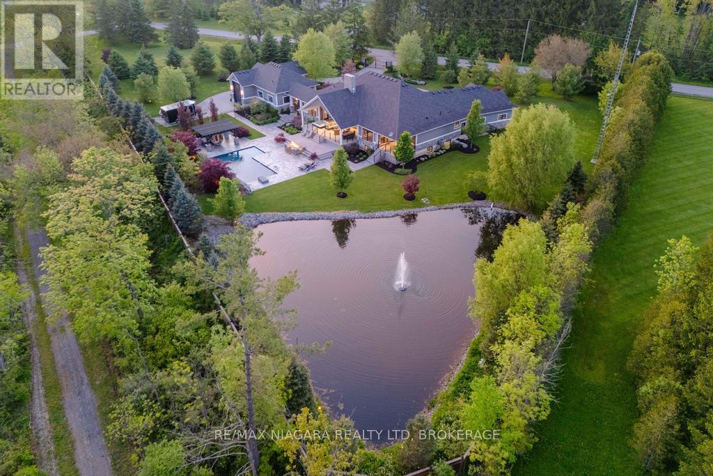 696 Foss Road, Pelham, Ontario  L0S 1C0 - Photo 1 - X13182432