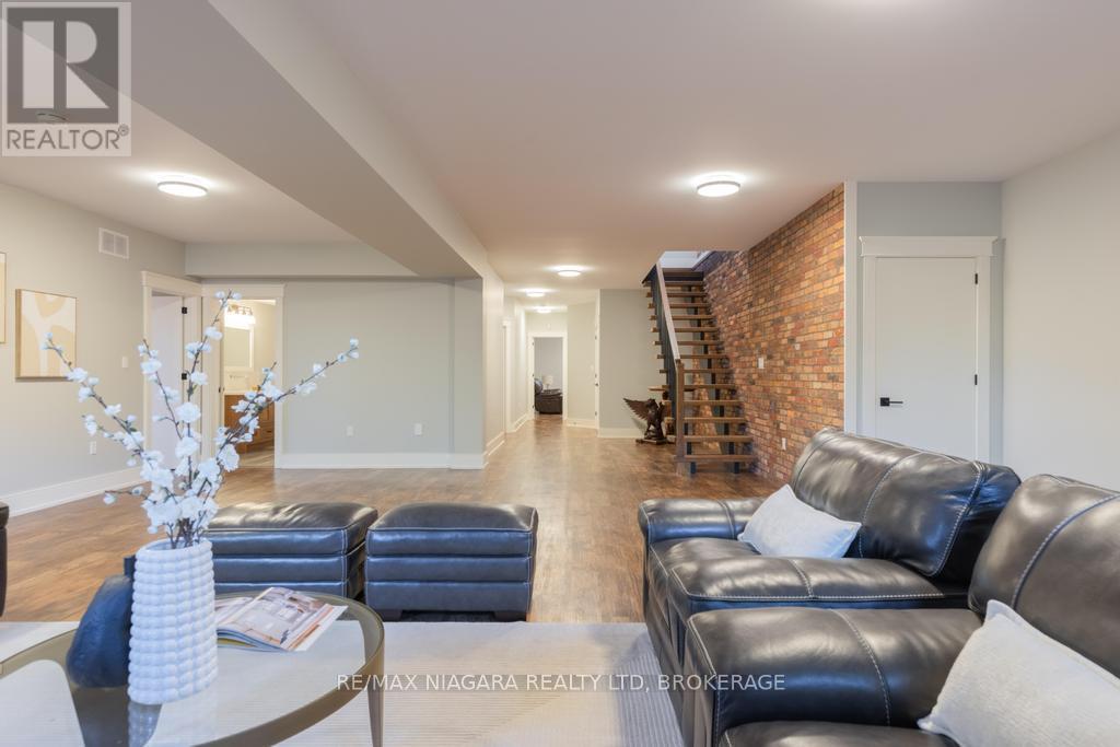 696 Foss Road, Pelham, Ontario  L0S 1C0 - Photo 45 - X13182432