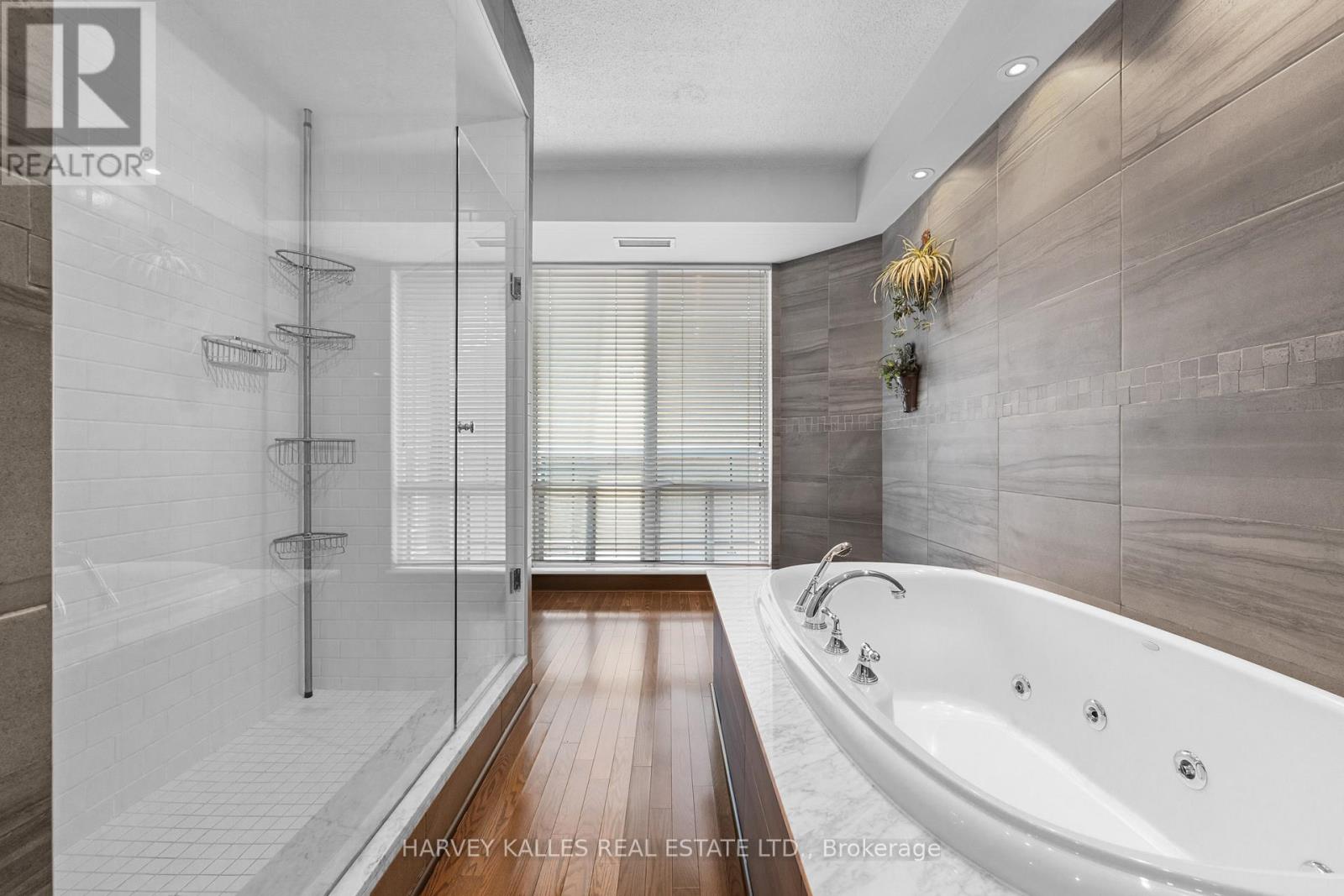 2701 - 300 Bloor Street E, Toronto, Ontario  M4W 3Y2 - Photo 29 - C13169460