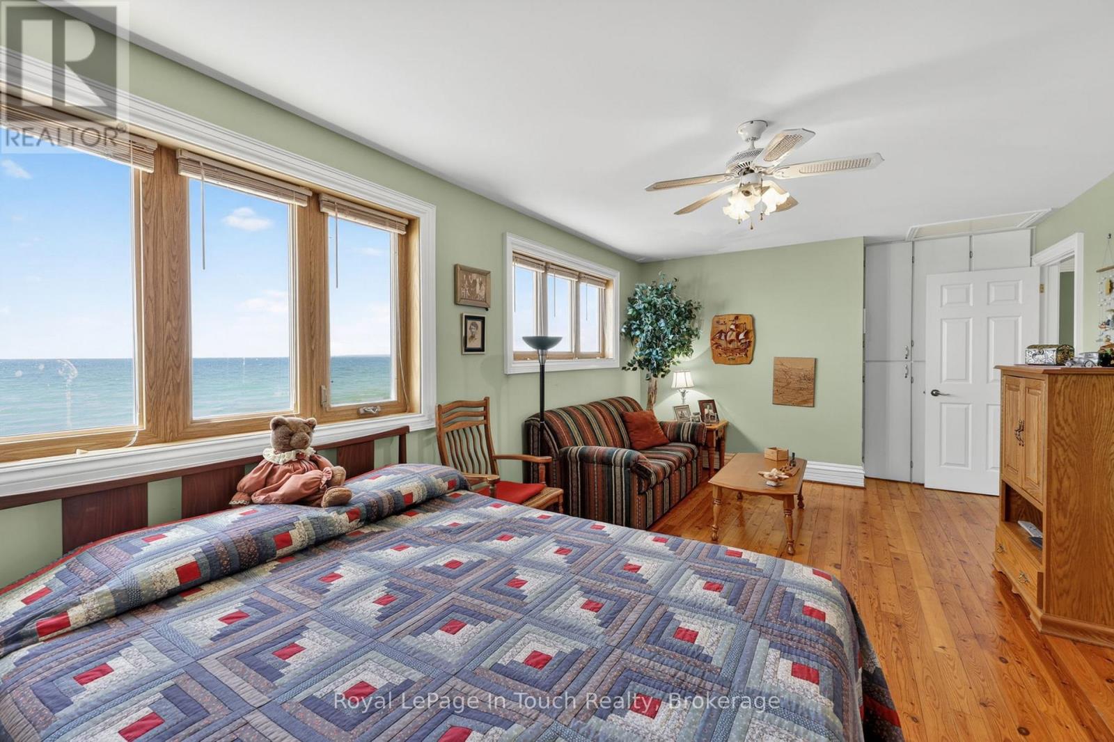 1092 Tiny Beaches Road S, Tiny, Ontario  L0L 2J0 - Photo 17 - S13182566