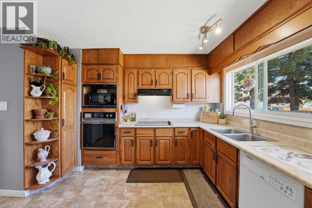 26 Odstone Green, Red Deer, Alberta  T4N 5H9 - Photo 8 - A2310819