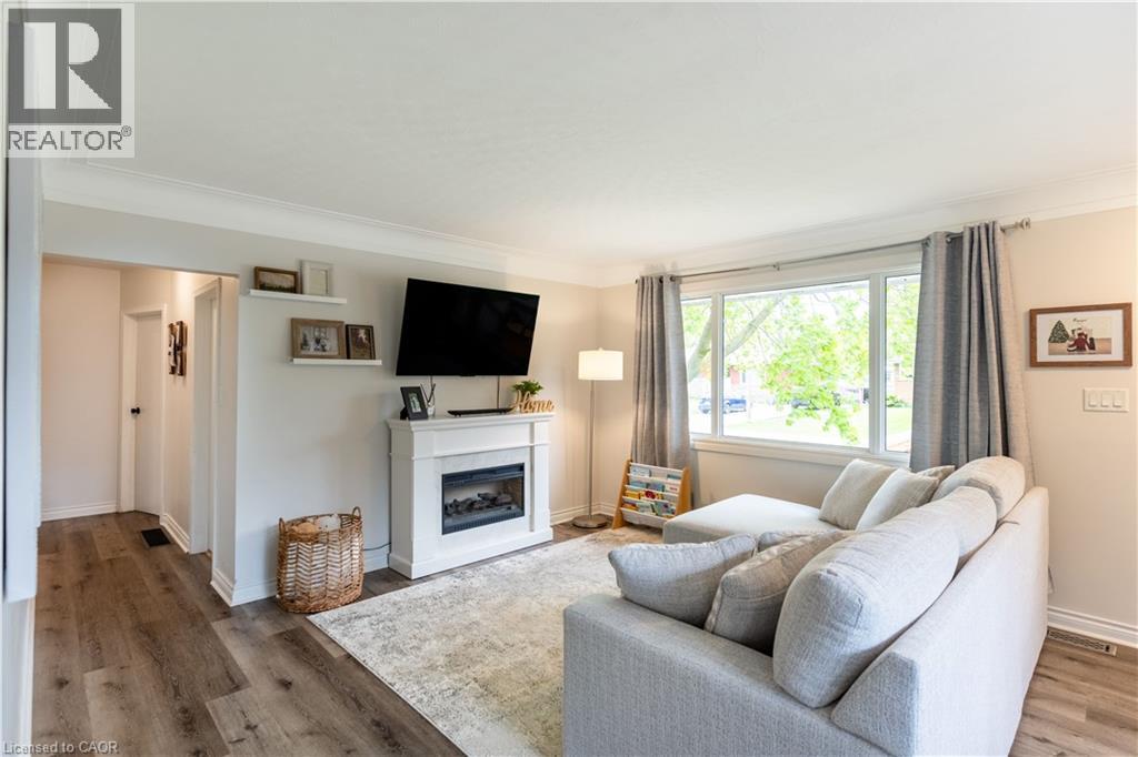 4 Harris Street, Hagersville, Ontario  N0A 1H0 - Photo 6 - 40830395