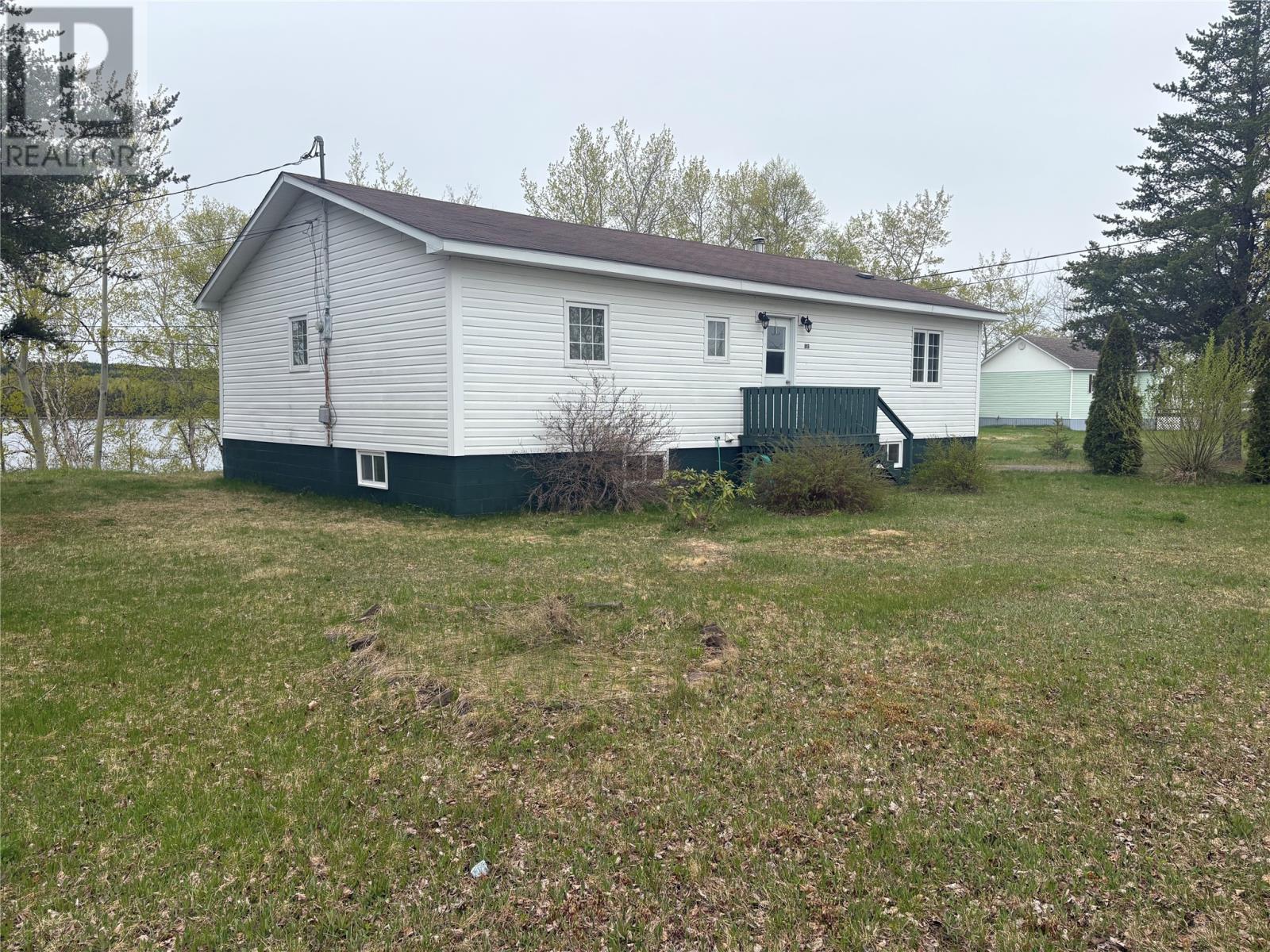 105 Main Street, Bishop's Falls, Newfoundland & Labrador  A0H 1C0 - Photo 1 - 1297763
