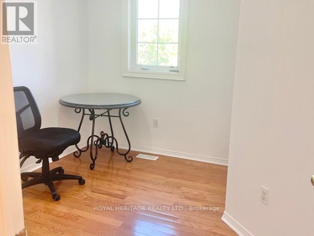 436 Sparrow Circle, Pickering, Ontario  L1V 7E7 - Photo 15 - E13182442