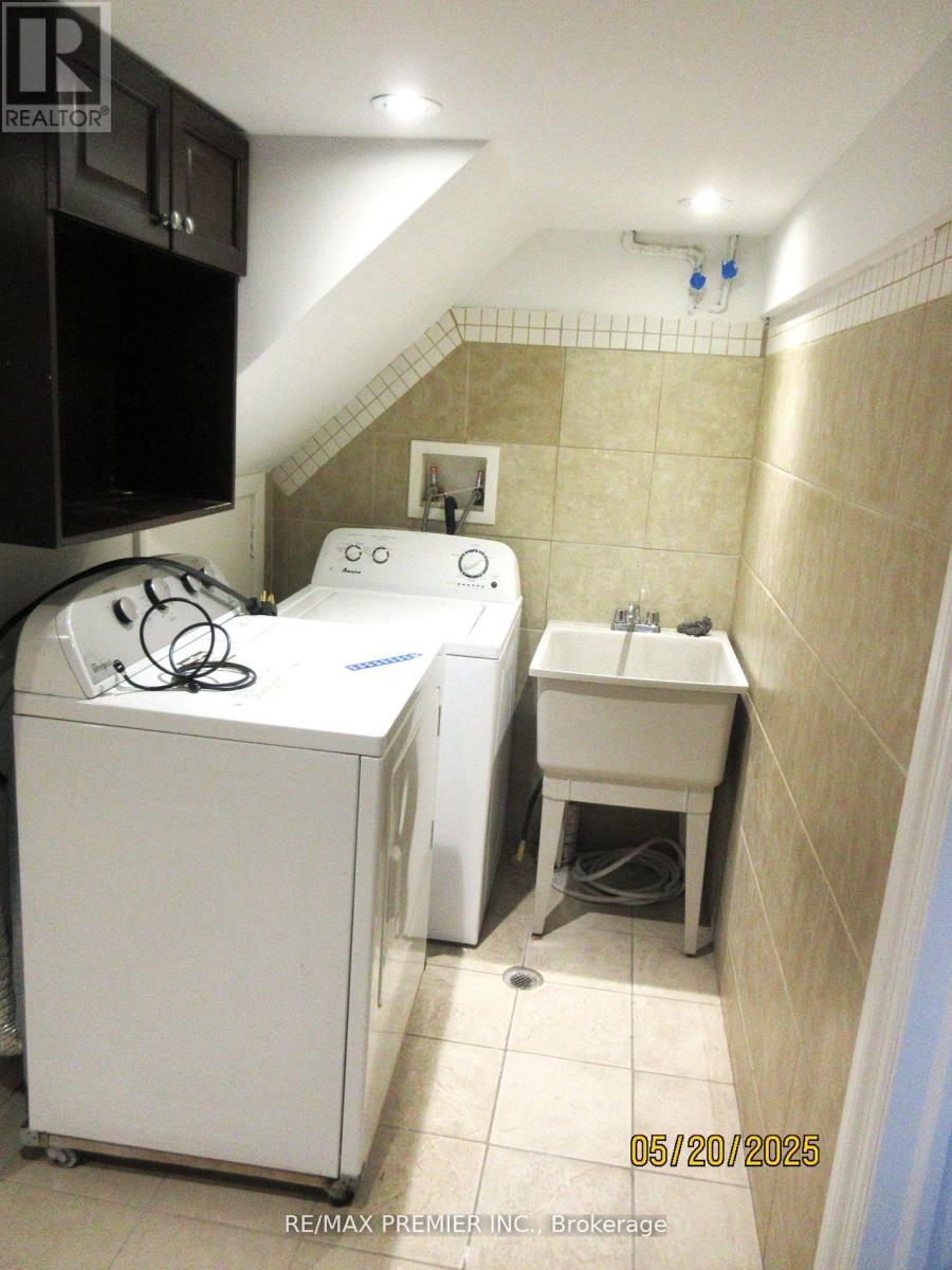 100 Snowood Court, Toronto, Ontario  M3N 1E8 - Photo 6 - W13152108
