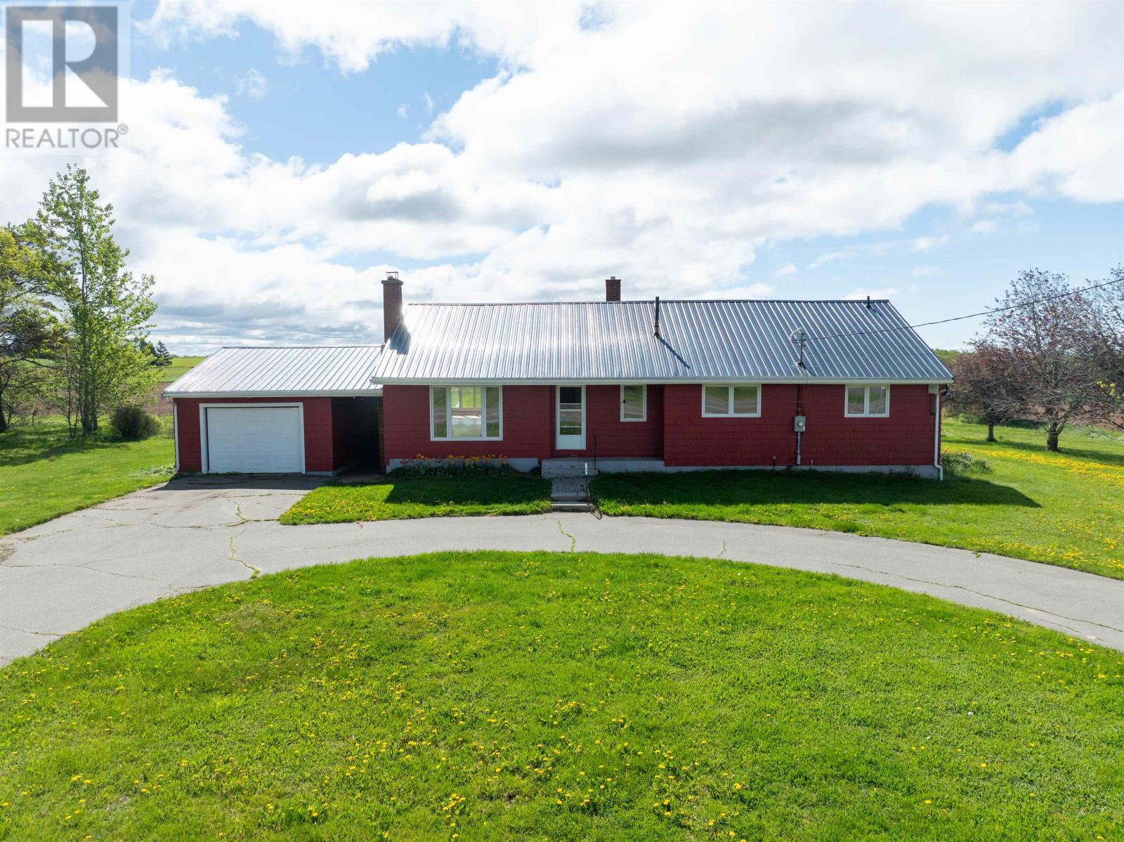 22871 Trans Canada Hwy - Rte 1, Albany, Prince Edward Island  C0B 1A0 - Photo 1 - 202612267