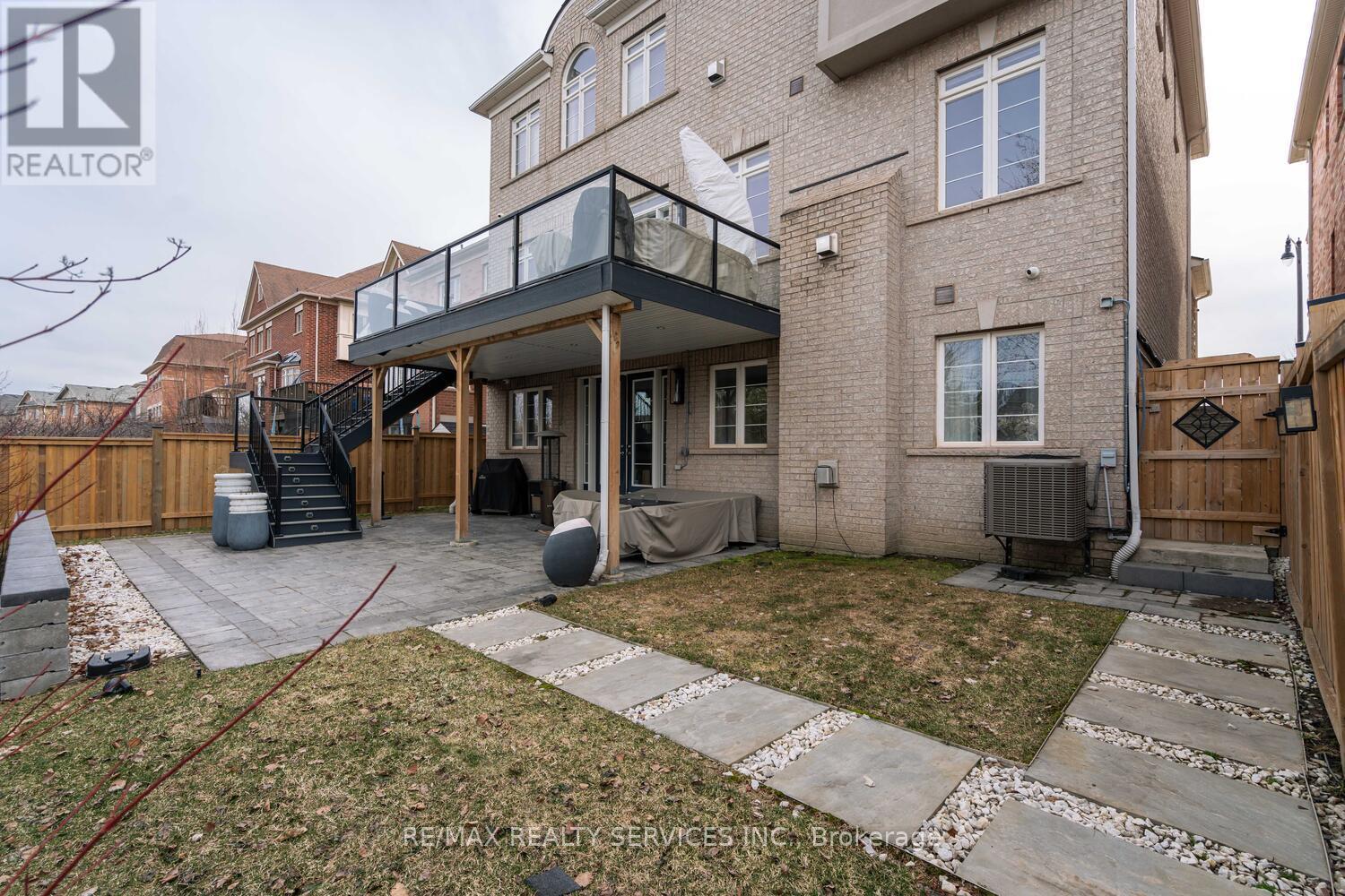 9 Interlacken Drive, Brampton, Ontario  L6X 0Y1 - Photo 49 - W13182546