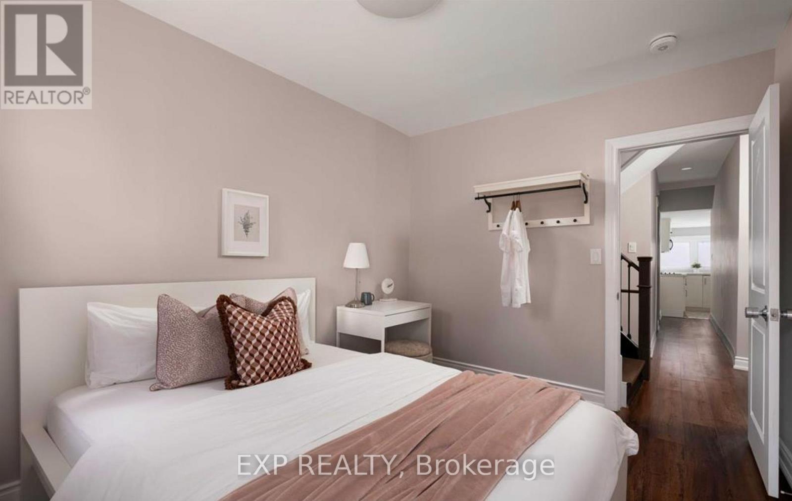8 Springhurst Avenue, Toronto, Ontario  M6K 1A9 - Photo 18 - W13182636