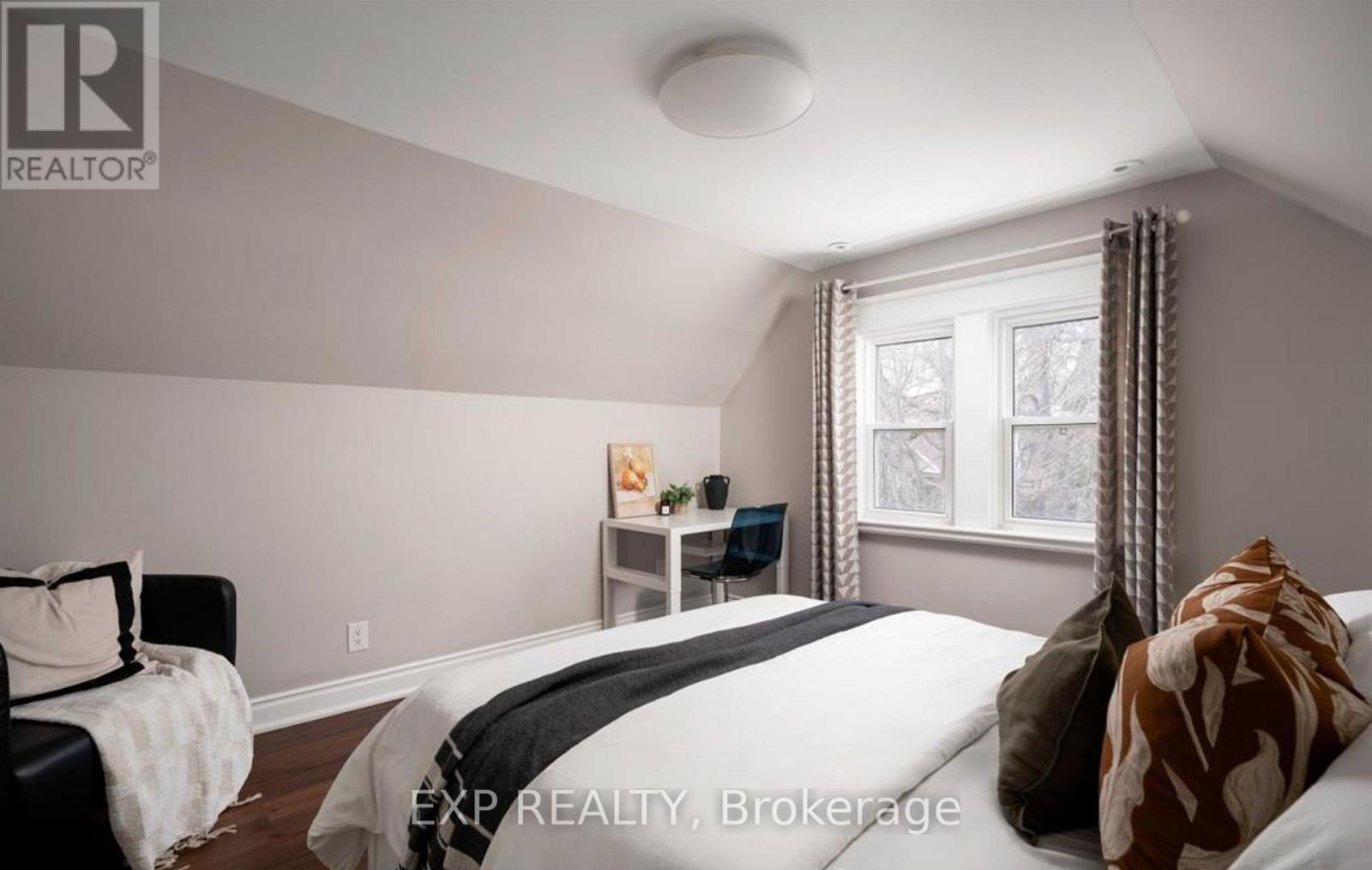8 Springhurst Avenue, Toronto, Ontario  M6K 1A9 - Photo 19 - W13182636
