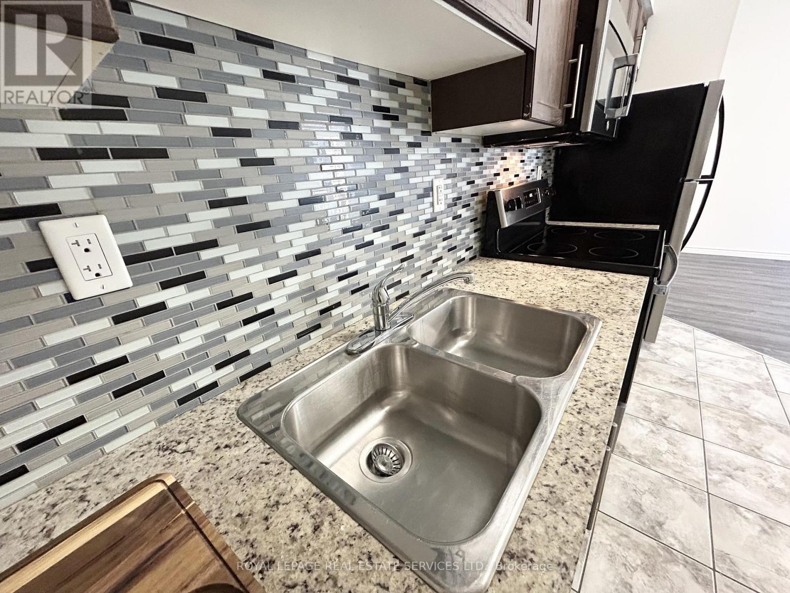 404 - 7 Rittenhouse Road, Kitchener, Ontario  N2E 2M8 - Photo 8 - X13182424