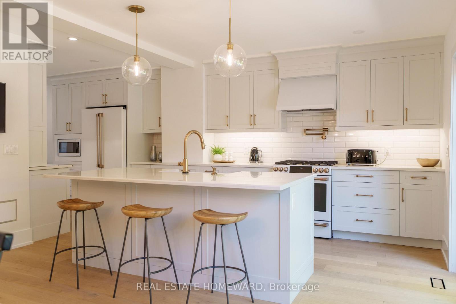 27 Avalon Boulevard, Toronto, Ontario  M1N 3J1 - Photo 15 - E13182608