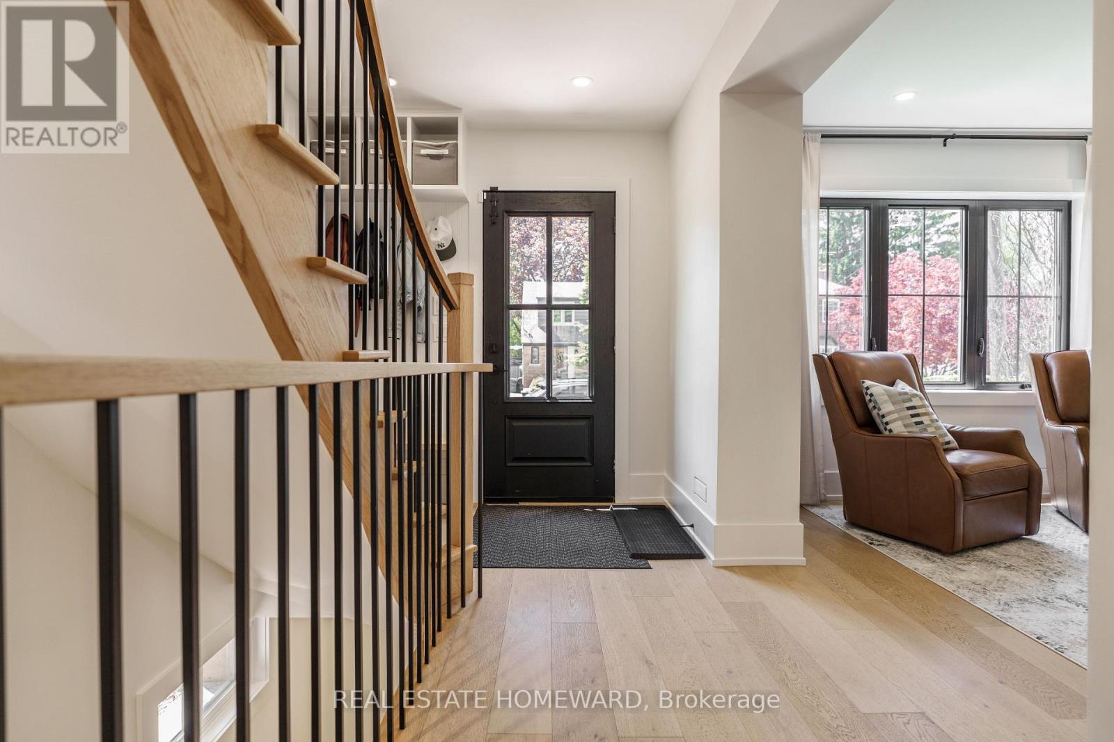27 Avalon Boulevard, Toronto, Ontario  M1N 3J1 - Photo 4 - E13182608