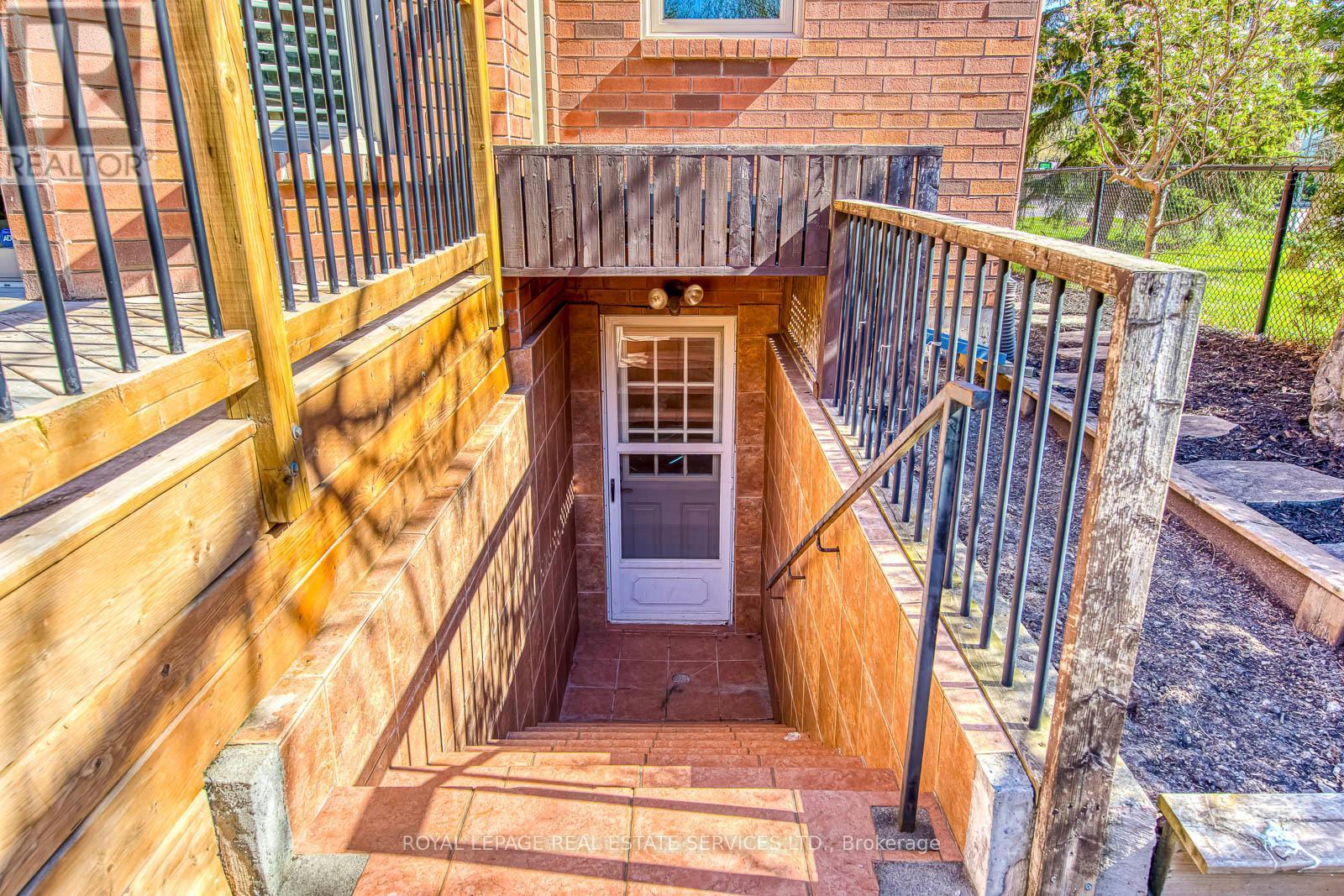 2200 Brays Lane, Oakville, Ontario  L6M 3J7 - Photo 46 - W13131872