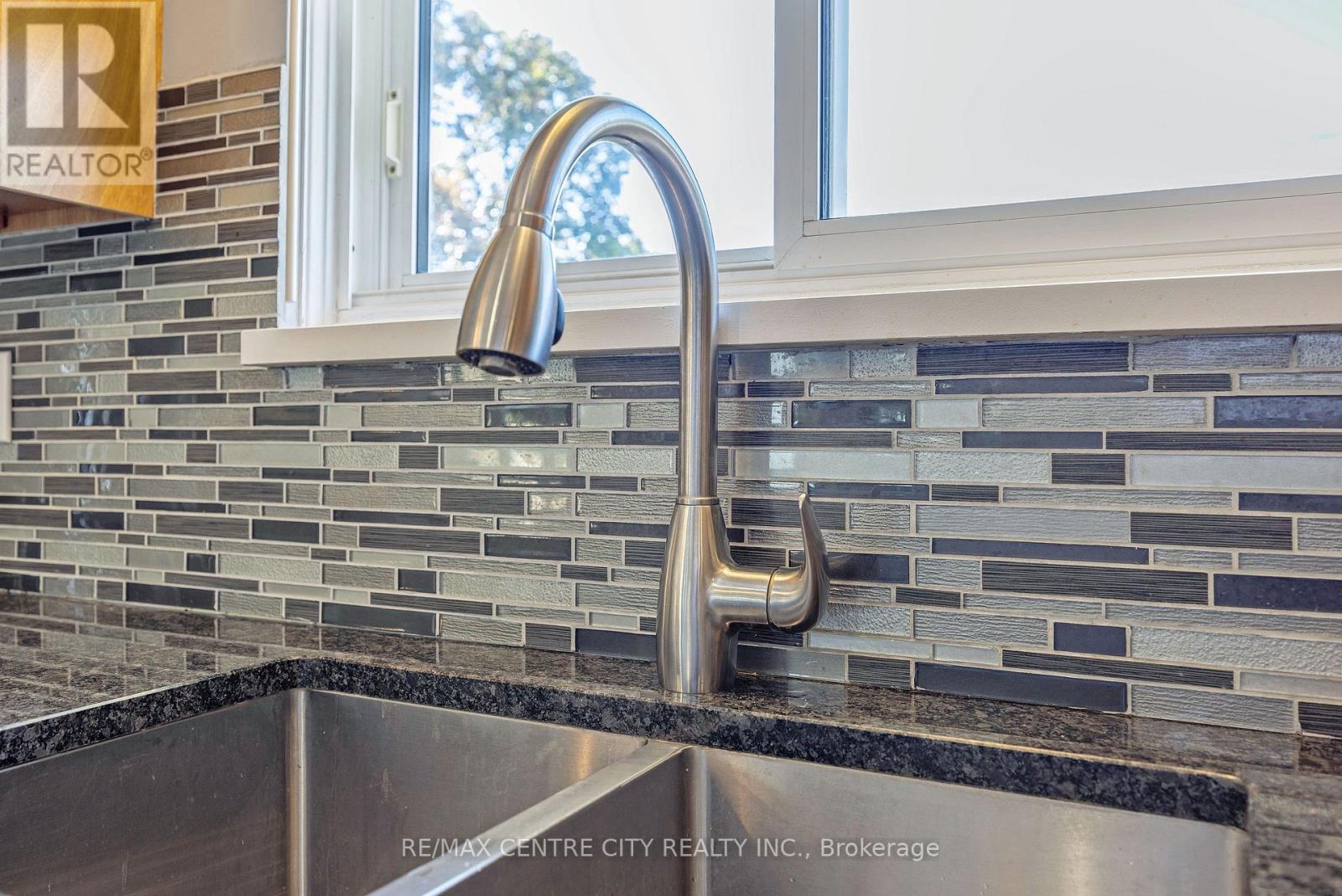 309 Panorama Crescent, London South, Ontario  N5Z 3H2 - Photo 14 - X13182820