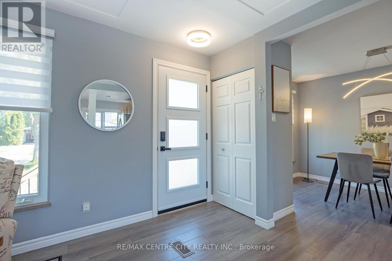 309 Panorama Crescent, London South, Ontario  N5Z 3H2 - Photo 3 - X13182820