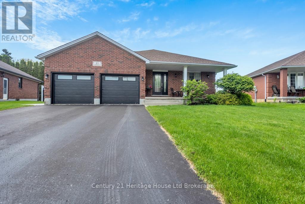 21 St Michaels Street, Norfolk, Ontario  N4B 3C8 - Photo 30 - X12787250