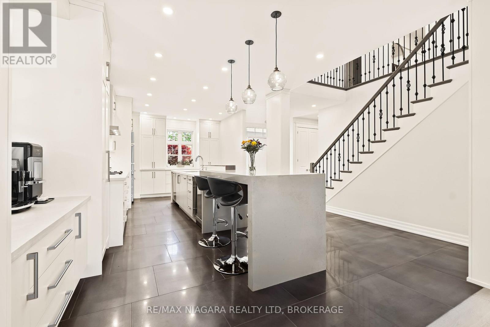 1448 Four Mile Creek Road, Niagara-On-The-Lake, Ontario  L0S 1J0 - Photo 10 - X13182658
