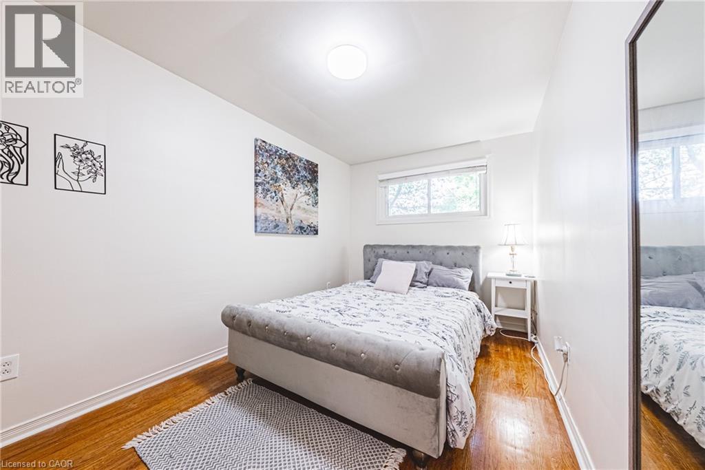 13 East 21st Street, Hamilton, Ontario  L8V 2T3 - Photo 8 - 40832940