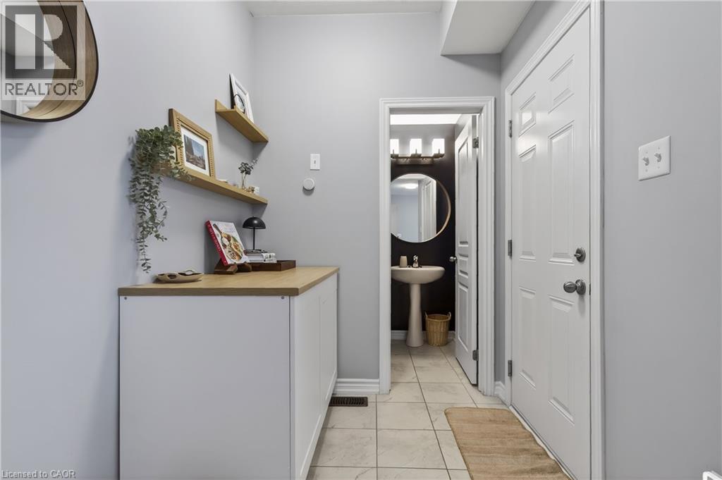 54 Nisbet Boulevard Unit# 33, Waterdown, Ontario  L8B 0Y3 - Photo 26 - 40831125
